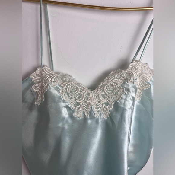 Victoria’s Secret Gold Label tank top with lace and beading detail small - Picture 3 of 9